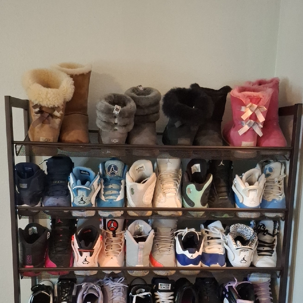 UGG, JORDAN, GUESS SHOES